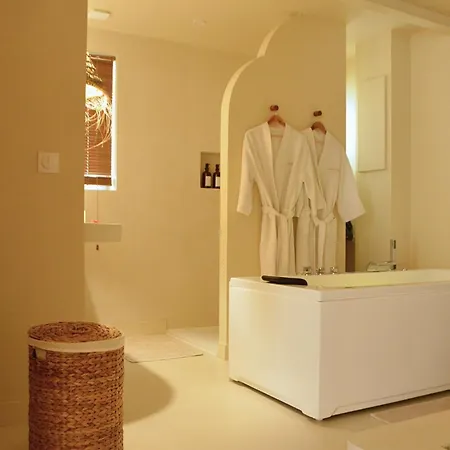 Casa Cinta Evasion Balinaise Avec Baignoire Croix